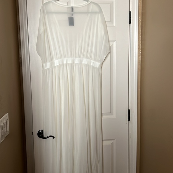 Torrid Coverup Kimono - Picture 7 of 9